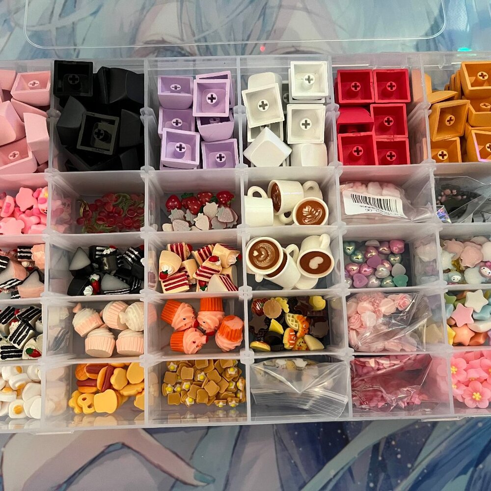 💕Custom Cute Keycaps for Mechanical Keyboards - Pick Your Colors & Charms!